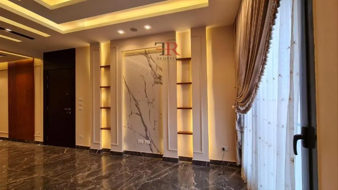 Luxury Apartment with Lake View for Sale