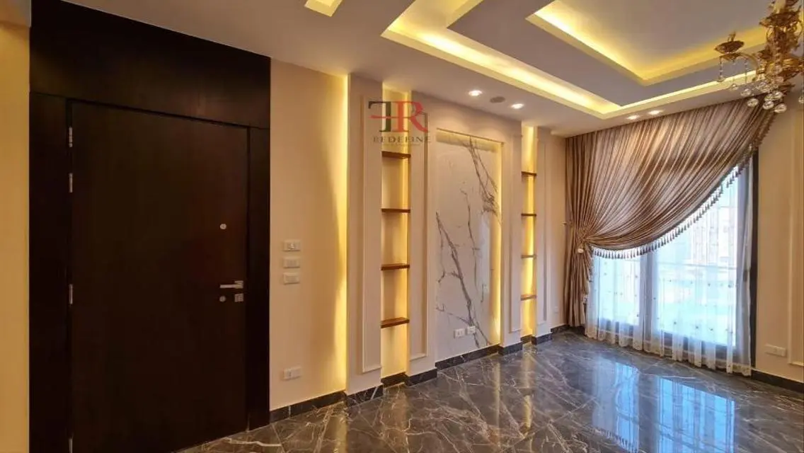 Luxury Apartment with Lake View for Sale