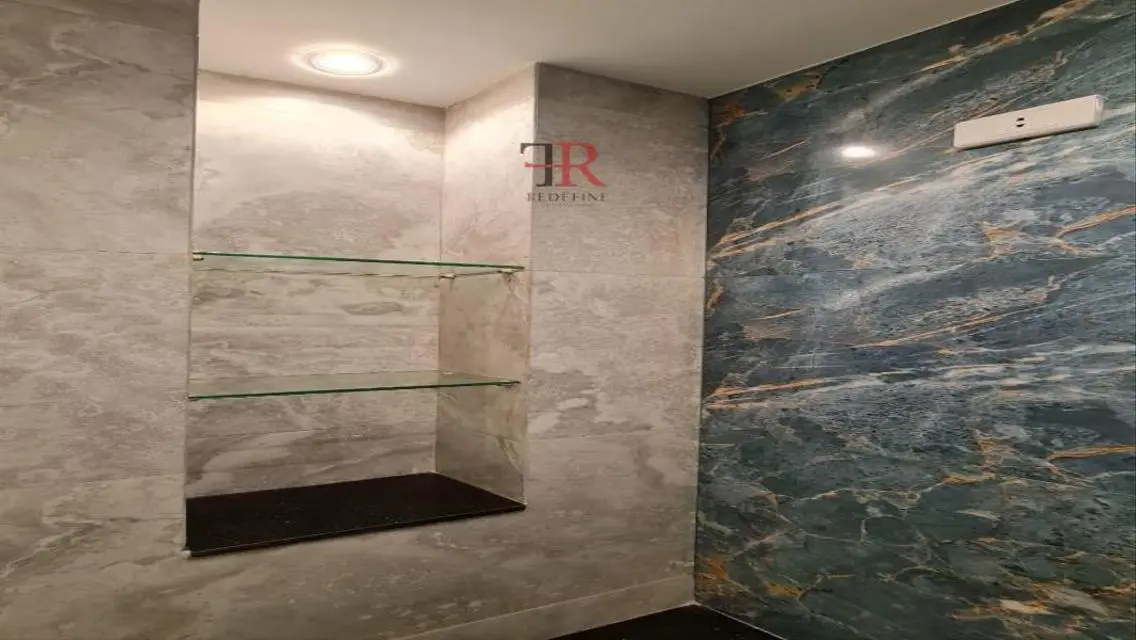 Luxury Apartment with Lake View for Sale