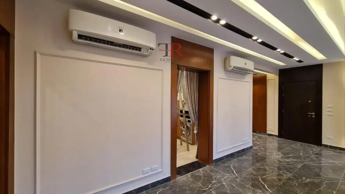 Luxury Apartment with Lake View for Sale
