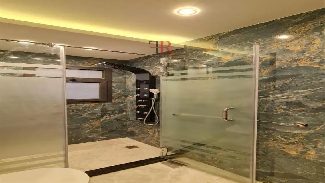 Luxury Apartment with Lake View for Sale
