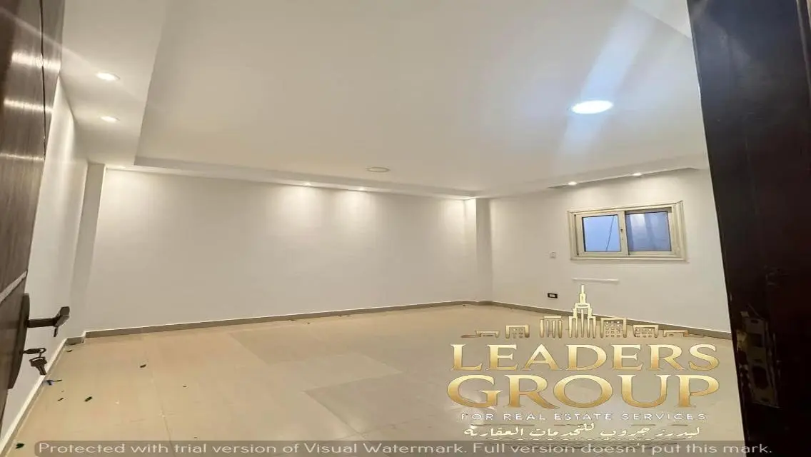 Stunning Apartment in the City Center with Balcony