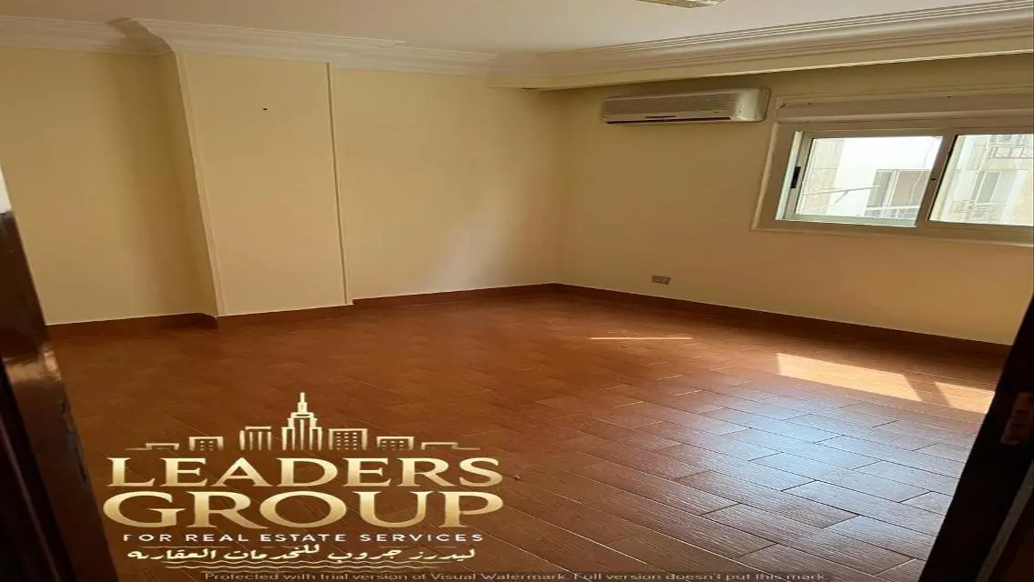 Stunning Apartment in the City Center with Balcony