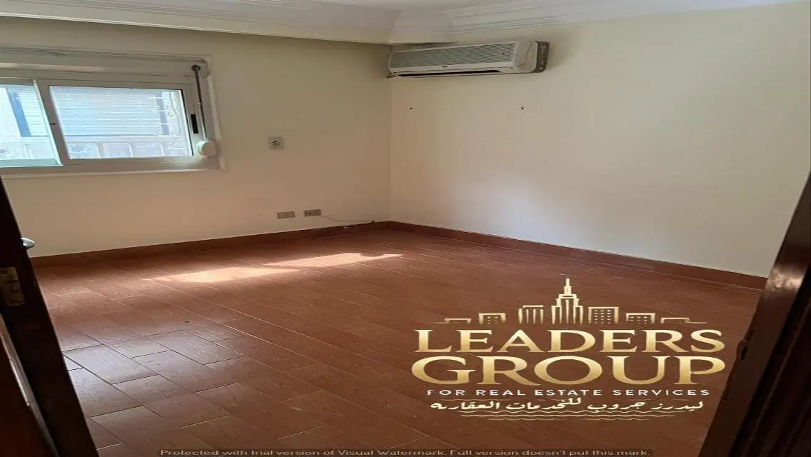 Stunning Apartment in the City Center with Balcony
