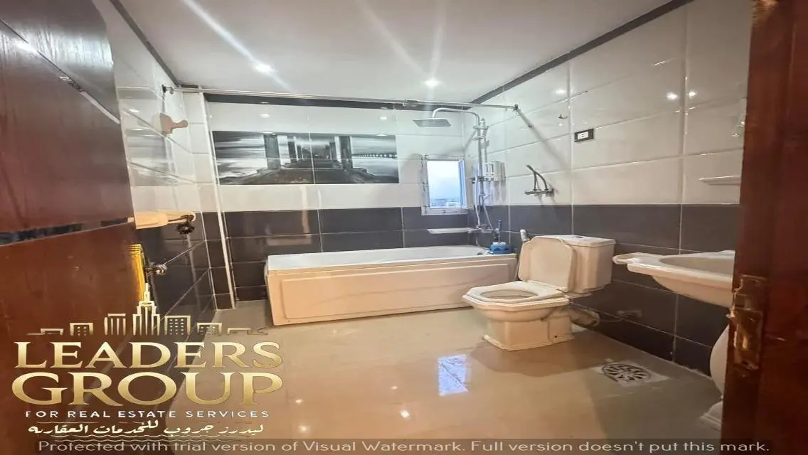 Stunning Apartment in the City Center with Balcony