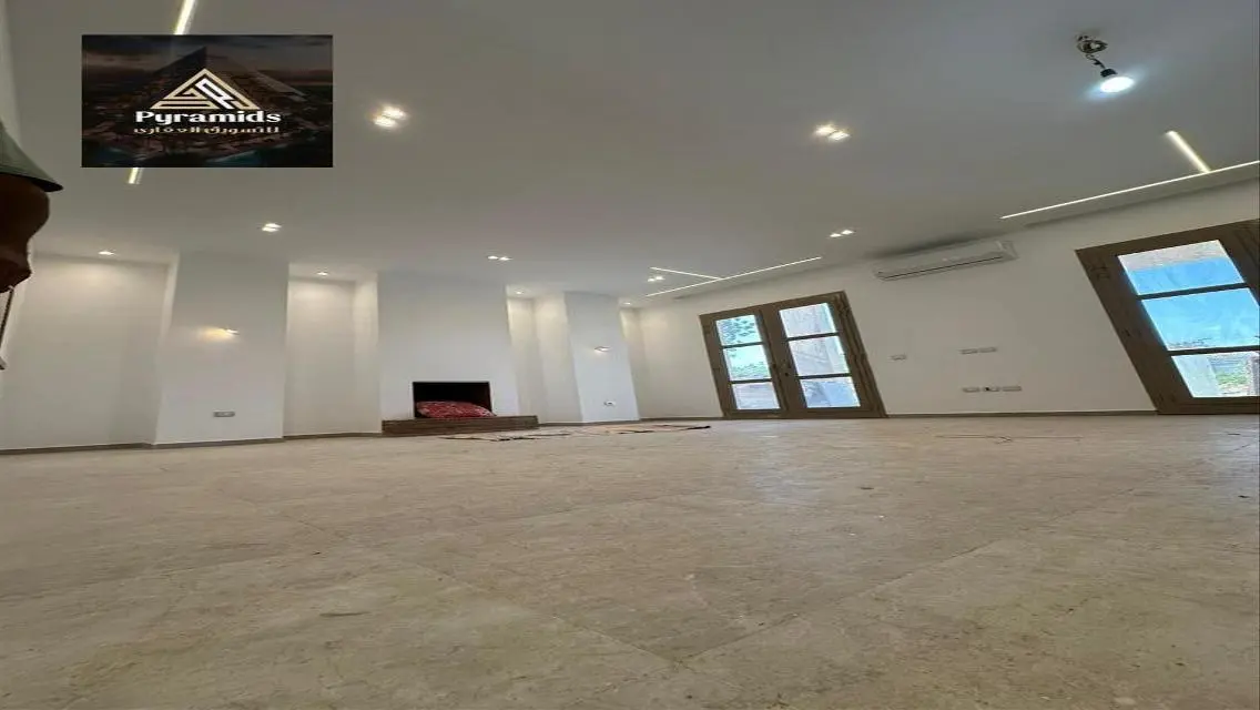 Luxury Apartment with Private Garden in a Quiet Area