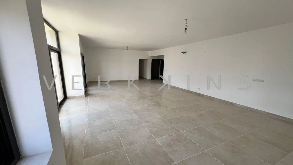 Luxury Apartment with 205 sqm in the Heart of the City