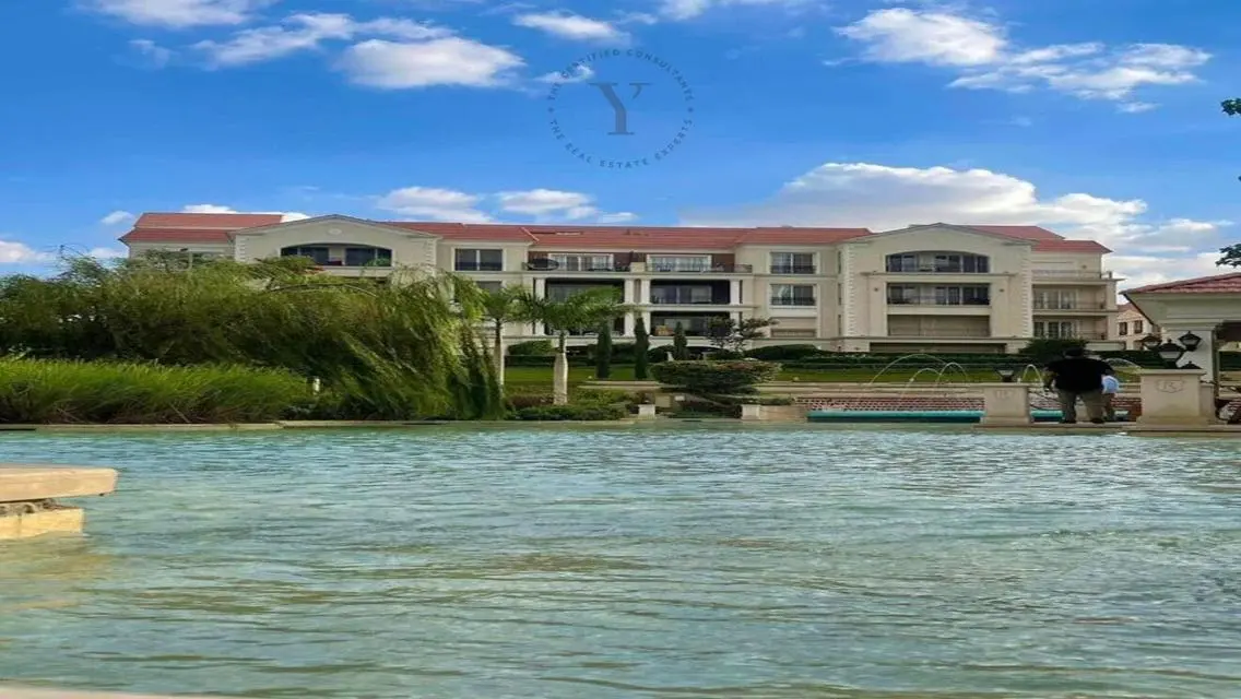 Luxury Villa for Sale on 500 sqm with Private Pool and Garden