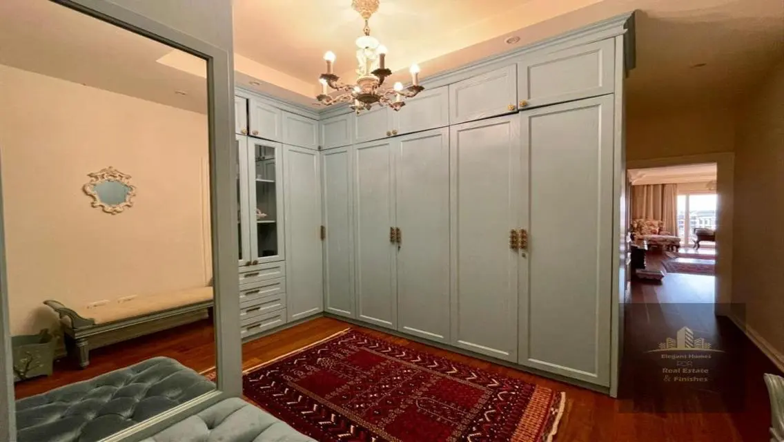 Modern Apartment with Superior Amenities