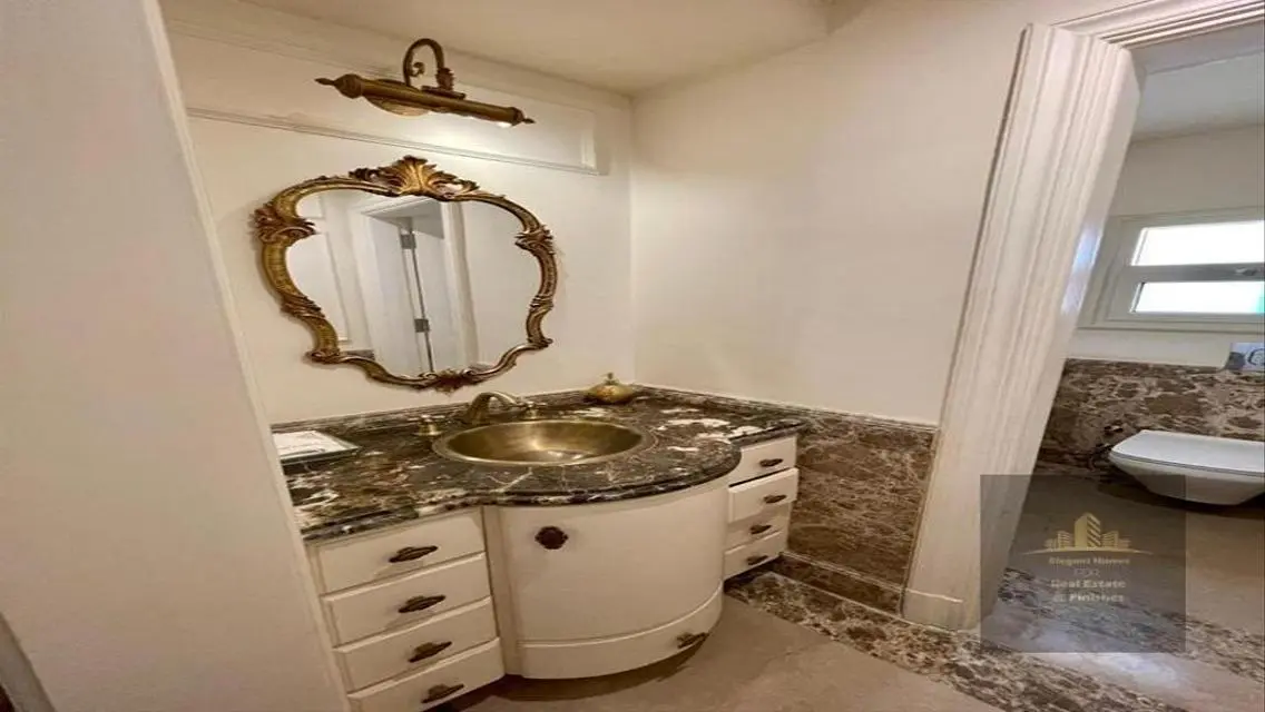 Modern Apartment with Superior Amenities