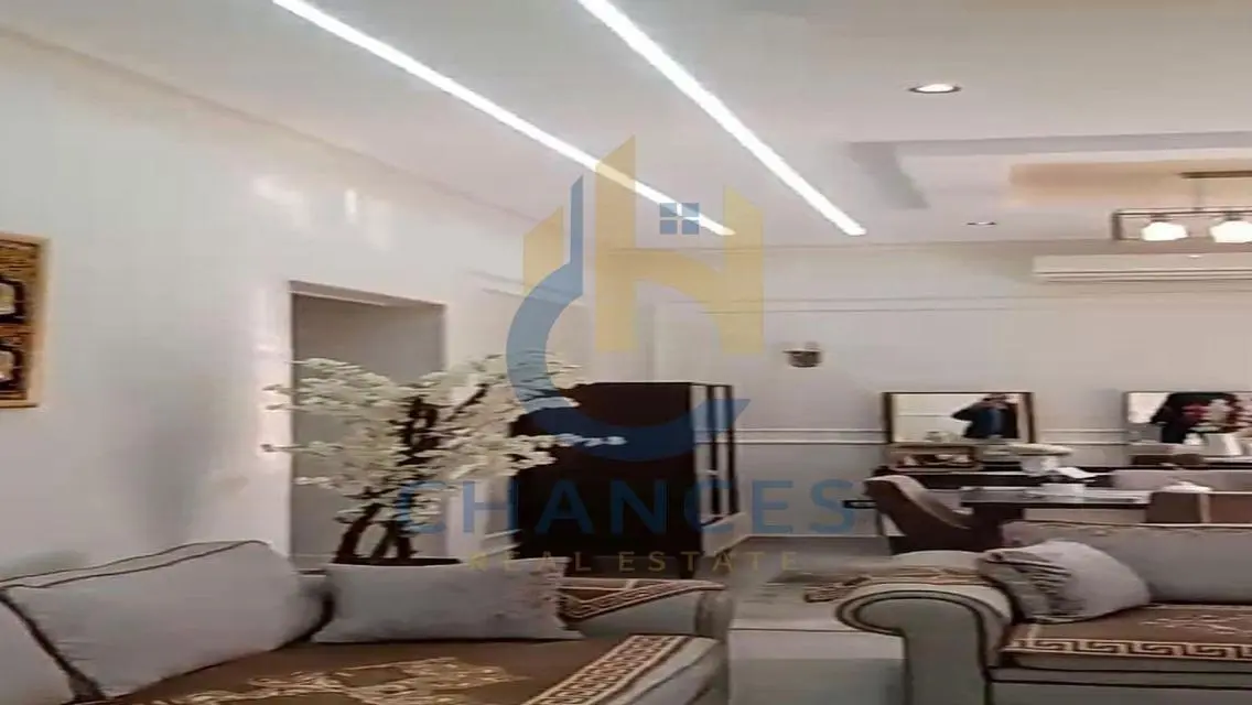 شقة فاخرة للبيع في فرصة عقارية