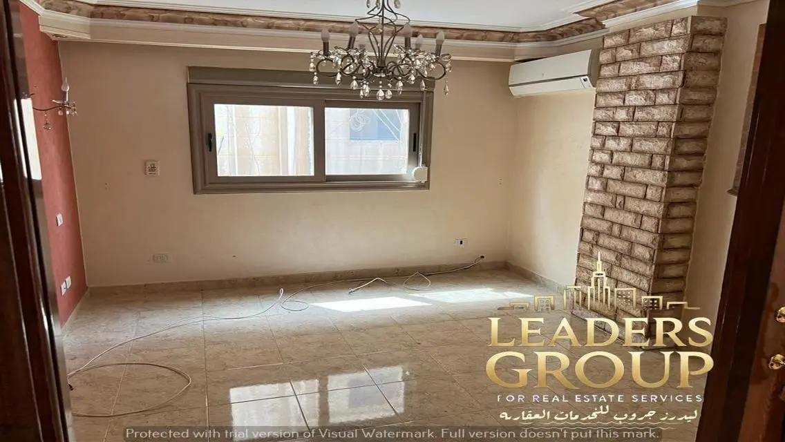 شقة مميزة للبيع مع شرفة في موقع جذاب