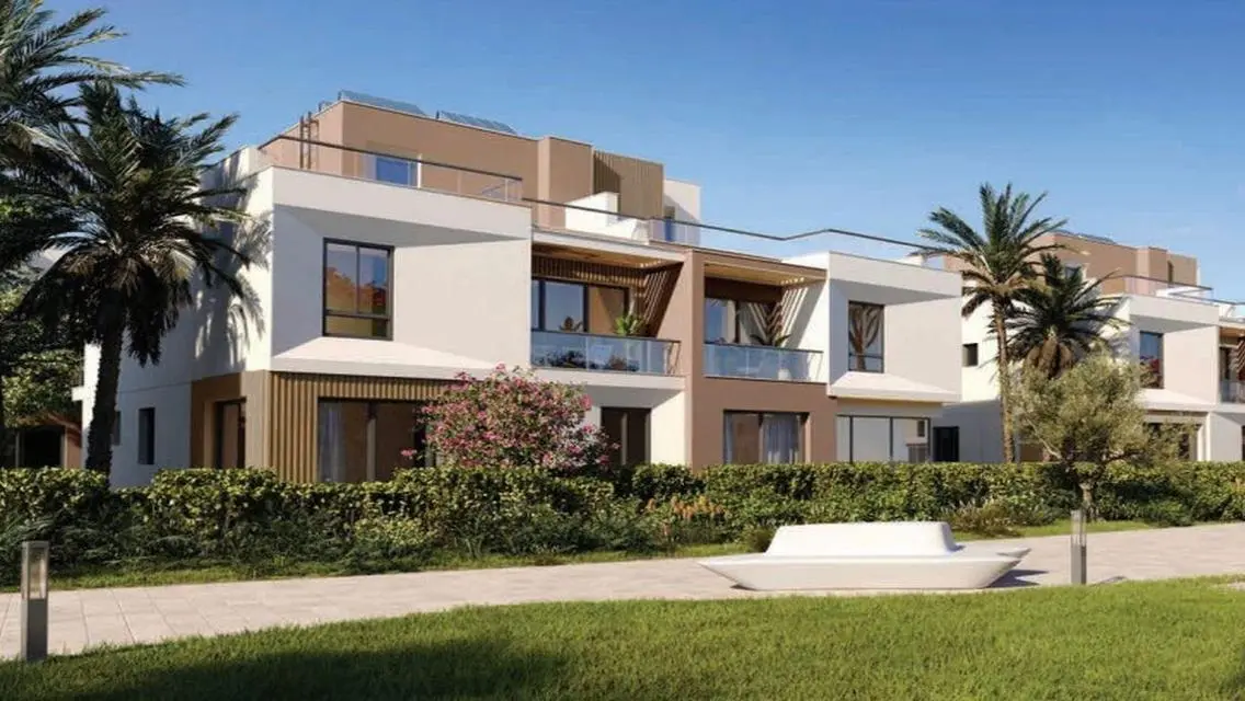 Luxury Villa for Sale with Shared Pool