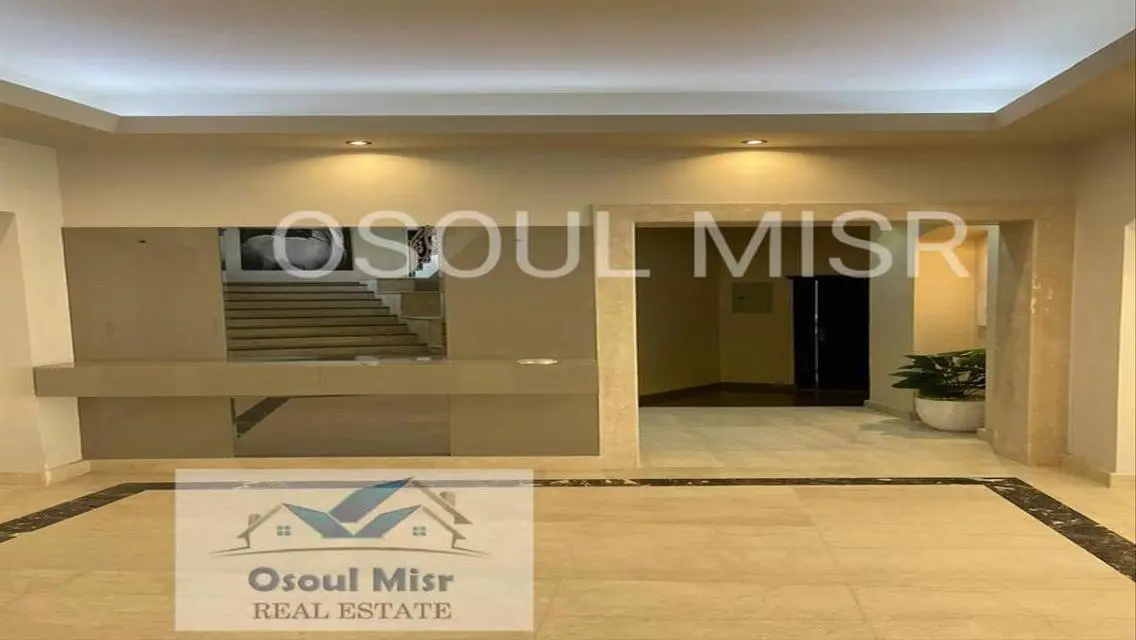 فيلا مميزة للبيع بمساحة 1200 متر