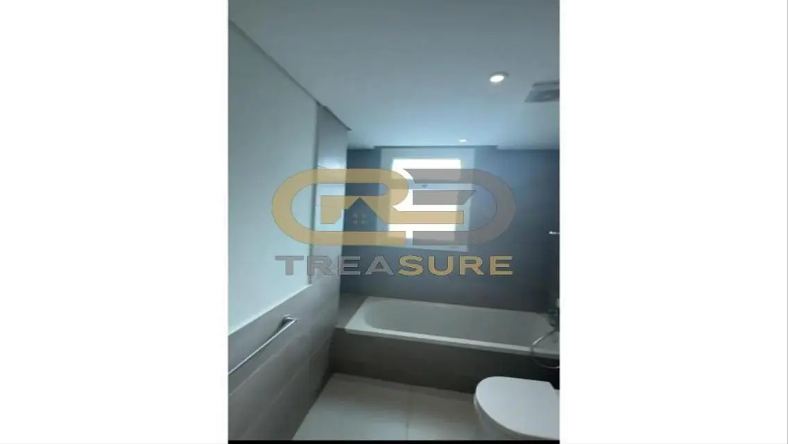 Treasure of 3 Bedroom Apartment for Sale in the Heart of the City
