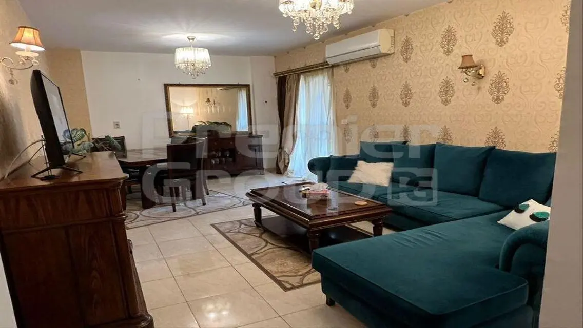 Comfortable Apartment with 90 Square Meters