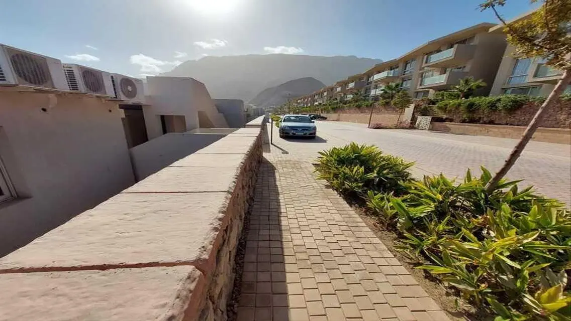 شقة رائعة بإطلالة مميزة على البحر في IL Monte Galala