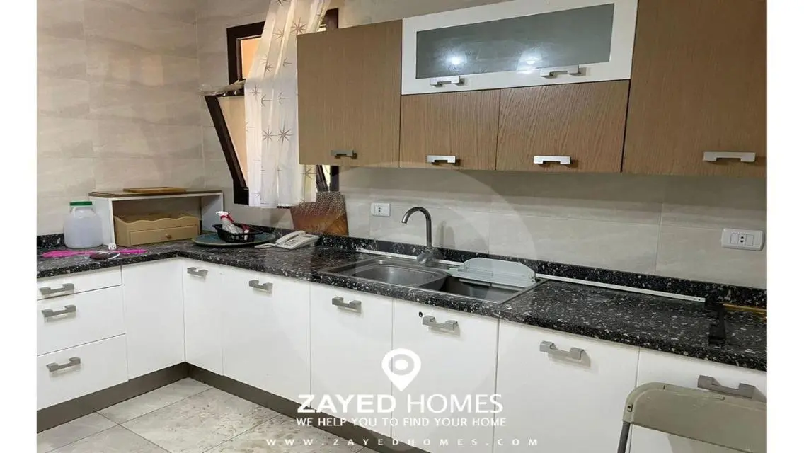 Luxury Apartment with Private Garden in Prime Location