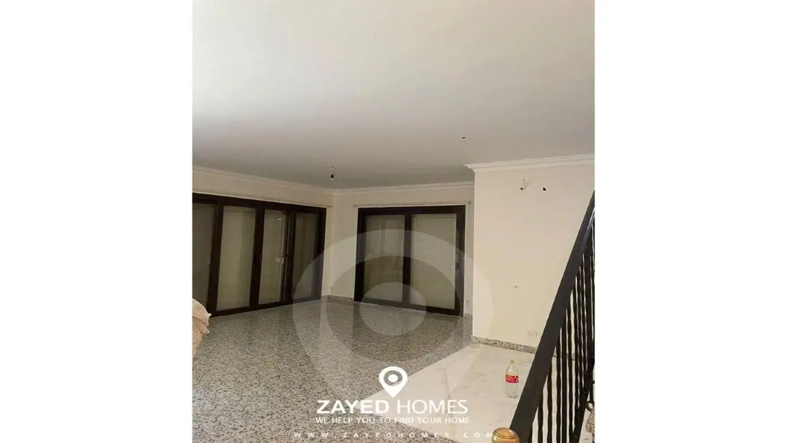 Luxury Apartment with Private Garden in Prime Location