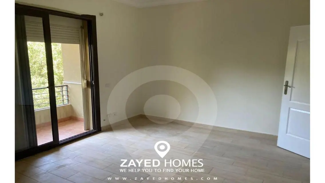 Luxury Apartment with Private Garden in Prime Location