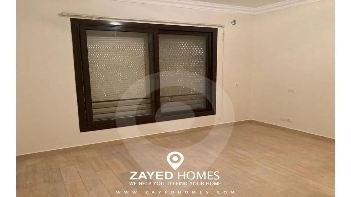 Luxury Apartment with Private Garden in Prime Location