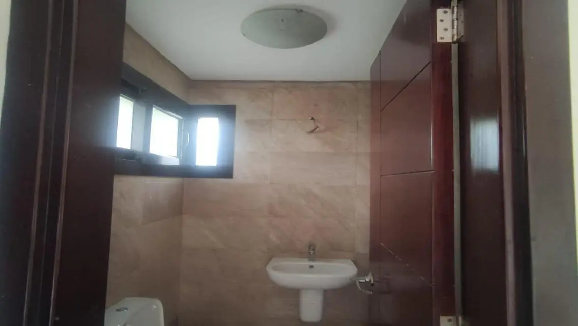 Luxury Villa for Sale with Spacious Features