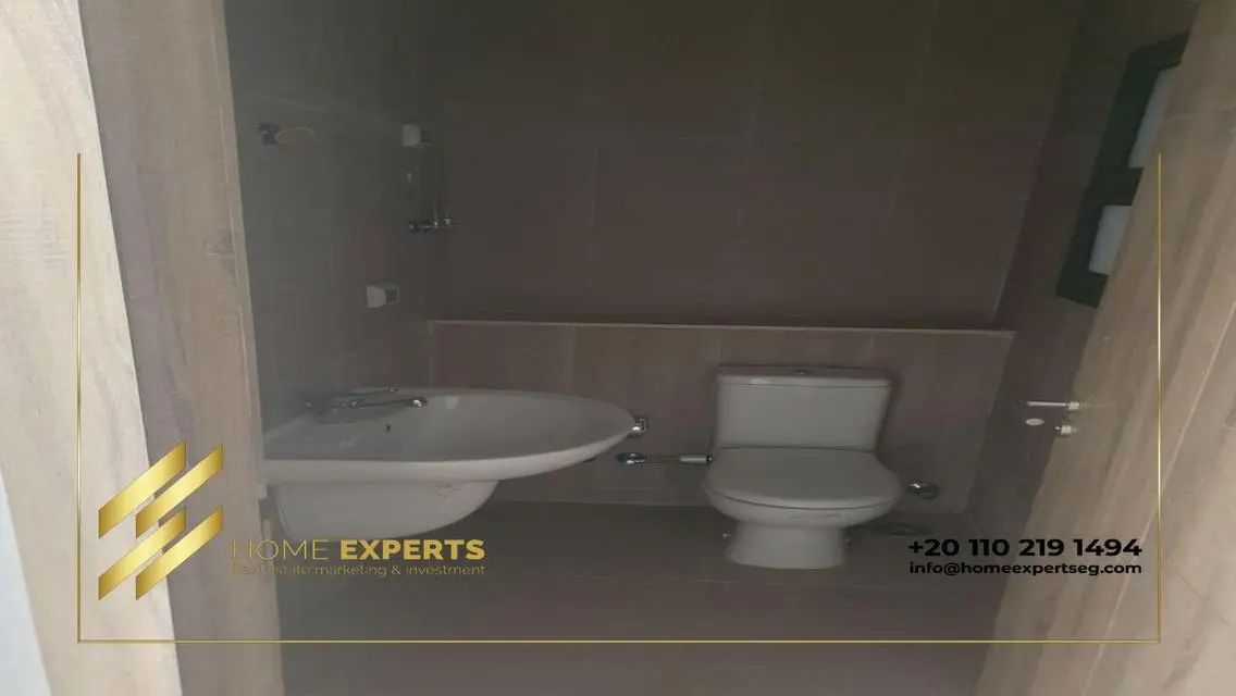 Luxurious Apartment with Prime Location