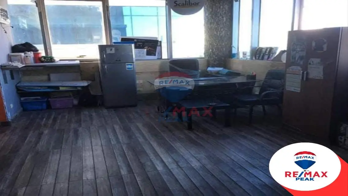 Office for Rent in Beverly Hills - 110 sqm
