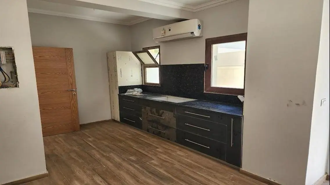 Luxurious Apartment with Modern Amenities for Sophisticated Living