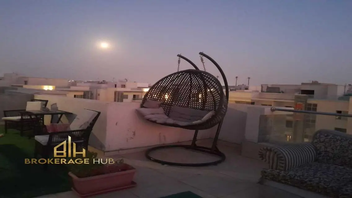 فيلا فاخرة للبيع بمساحة مريحة