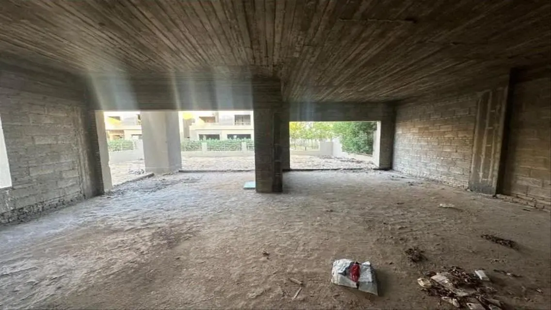 شقة فاخرة للبيع بمساحة واسعة