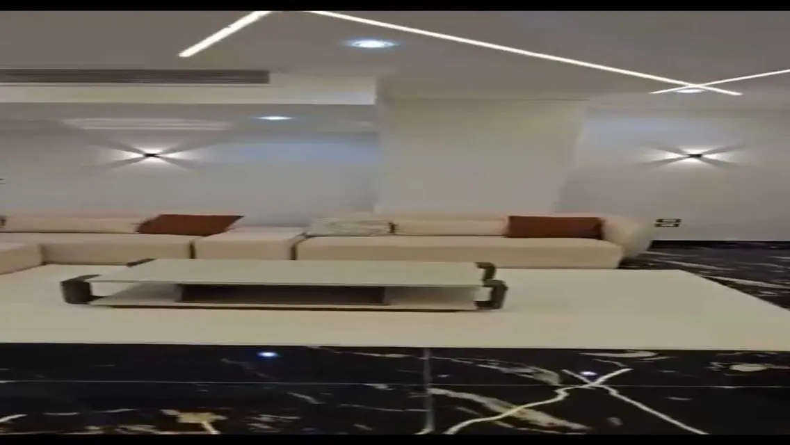 شقة مميزة 3 غرف نوم مع حديقة خاصة ومرافق متميزة