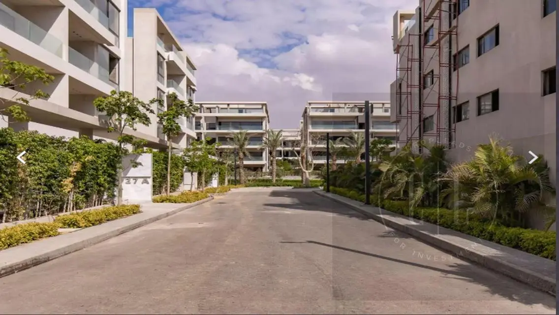 Lake View Apartment in Prime Location