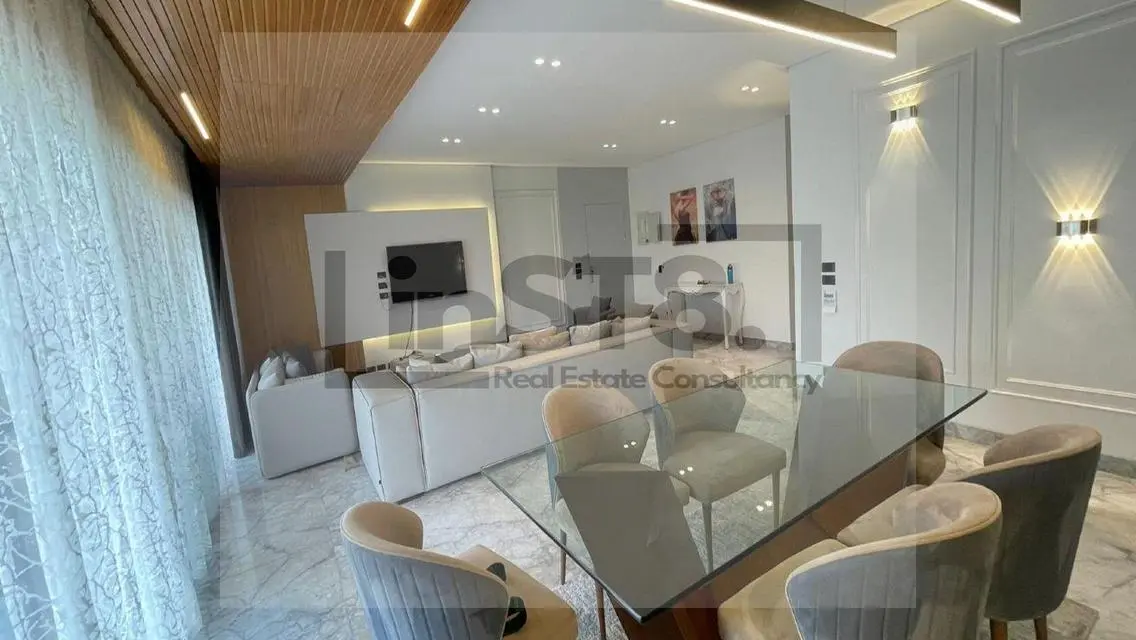 Luxury Villa for Sale with Multiple Rooms and Exceptional Amenities