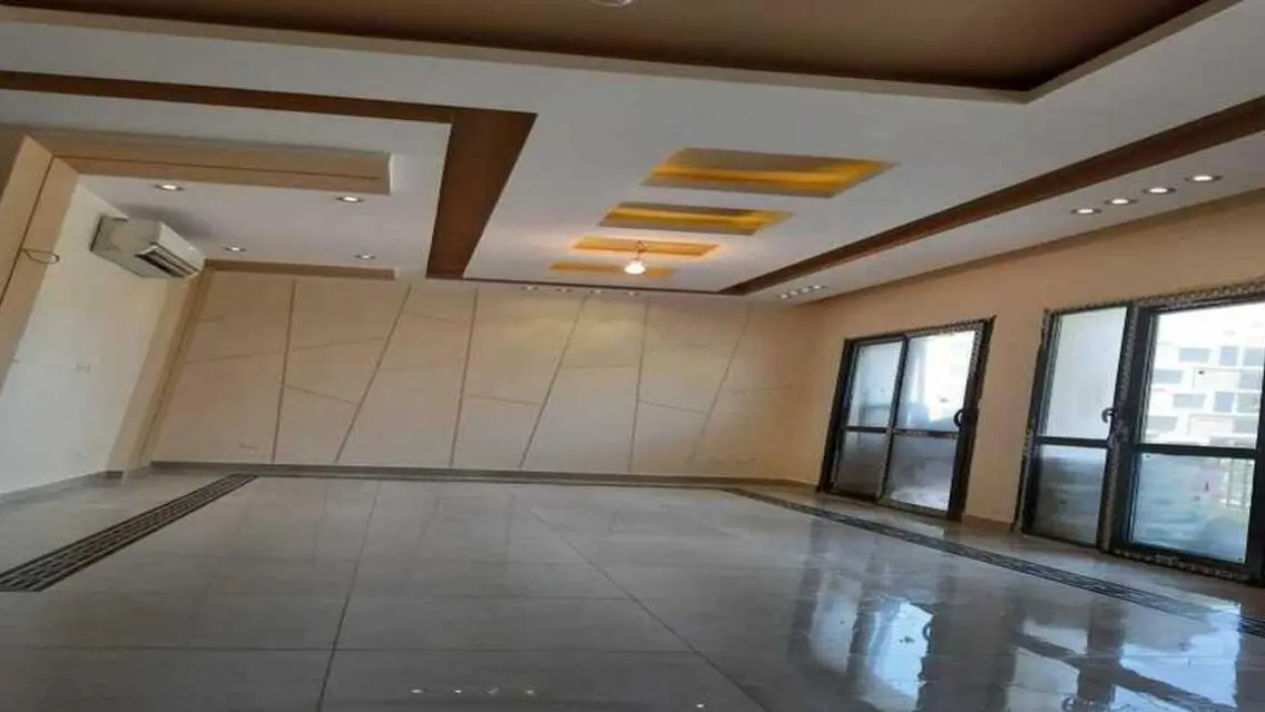 Luxury 3-Bedroom Apartment with 205 Meter Space