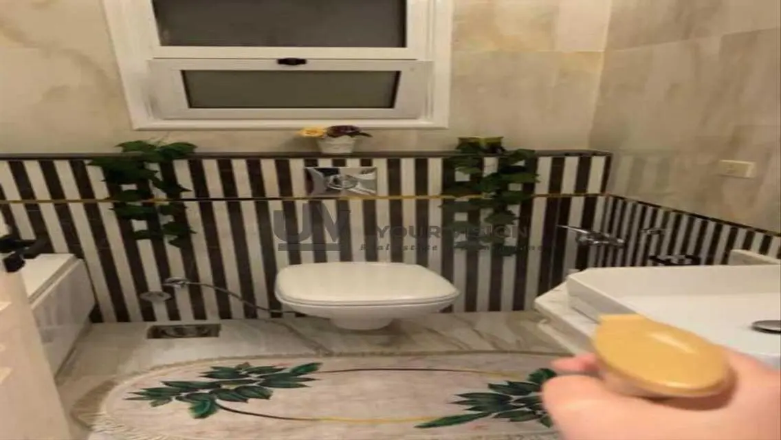 شقة رائعة في B8 - 6,200,000 جنيه