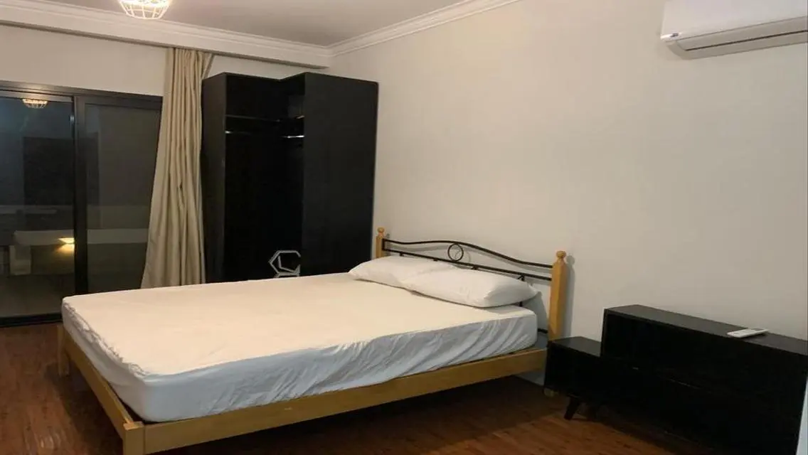Luxury Apartment Overlooking Lakes for Sale