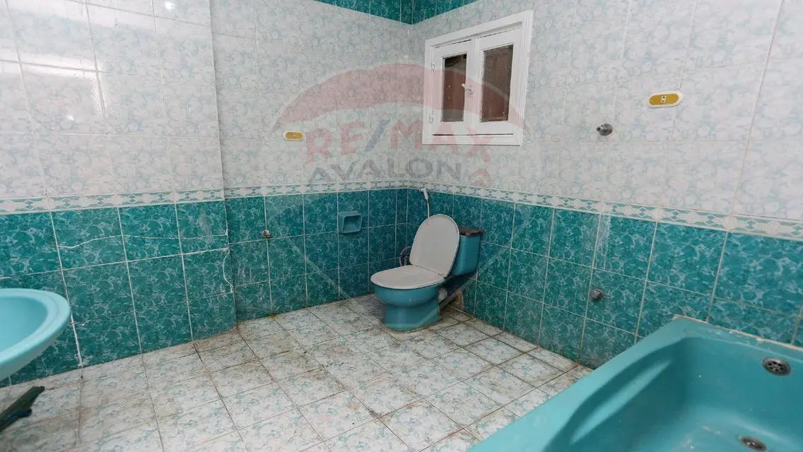 شقة متميزة للبيع بمساحة 100 متر