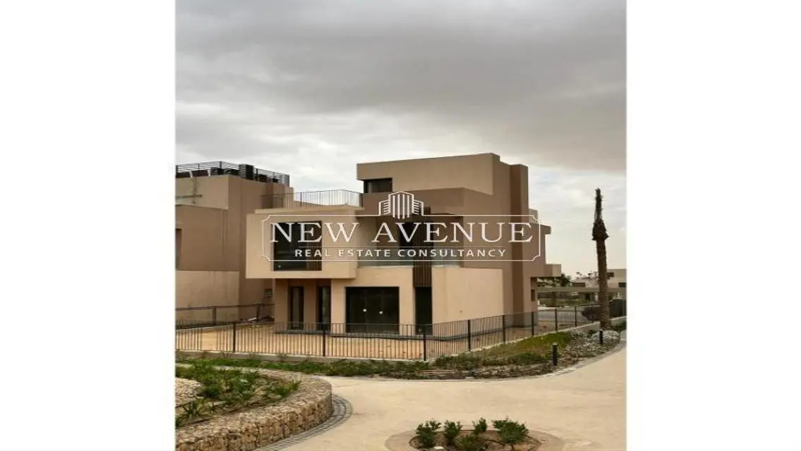 Luxury Apartment with Private Garden in Premium Area