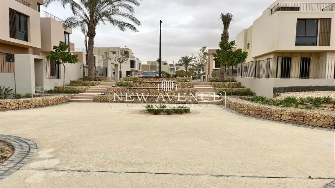 Luxury Apartment with Private Garden in Premium Area