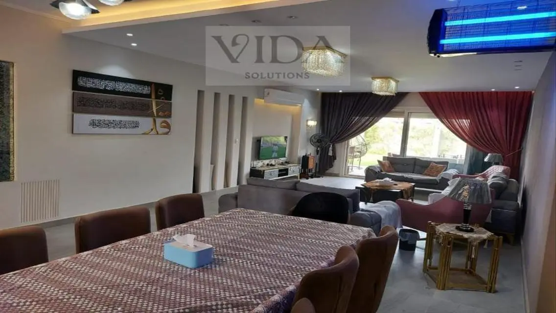Luxury Villa with 218 Sqm in the Heart of the City