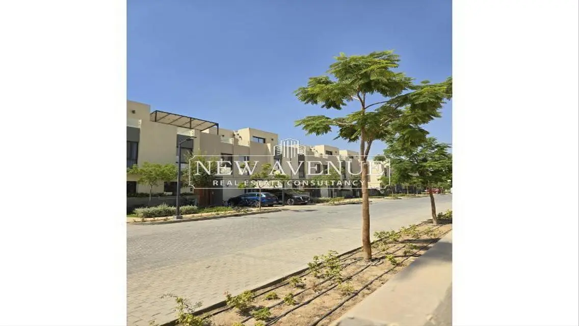 Luxury Apartment with Balcony and Security Guard