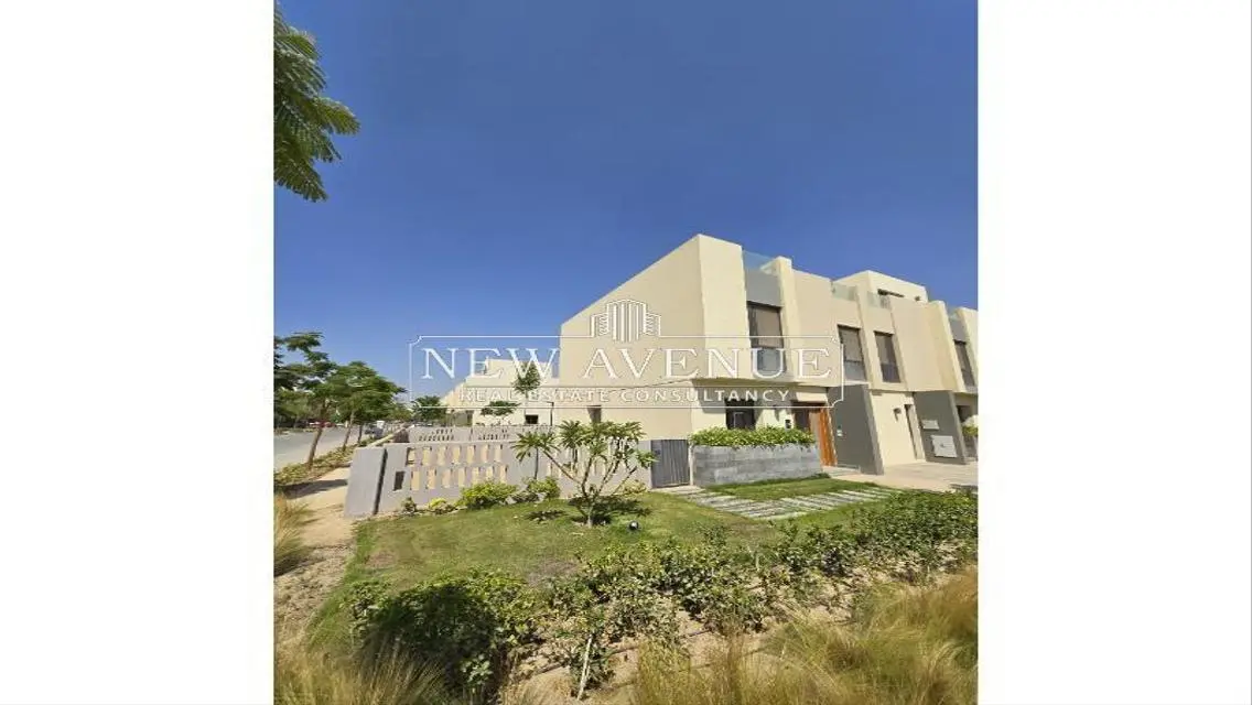 Luxury Apartment with Balcony and Security Guard