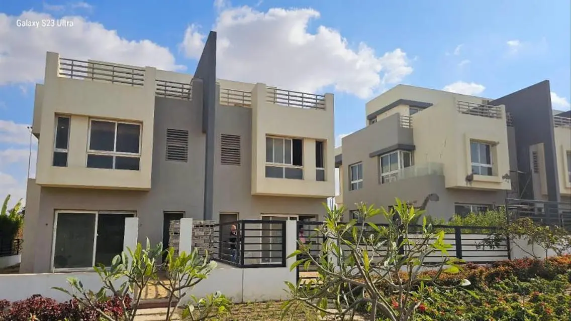 Luxurious Apartment for Sale with Spacious Design
