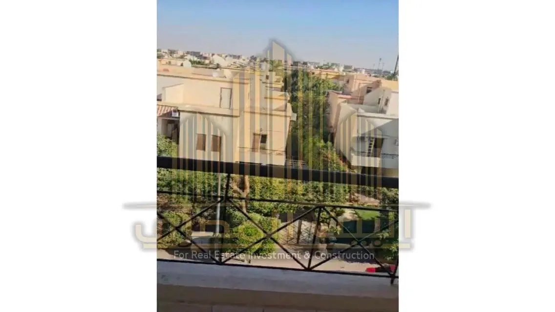 شقة فاخرة للبيع في منطقة هادئة
