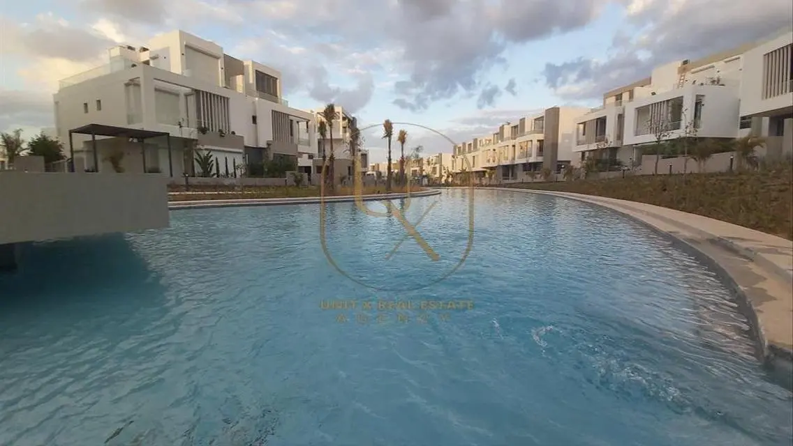 Luxury Apartment in Q-North with Spacious Layout