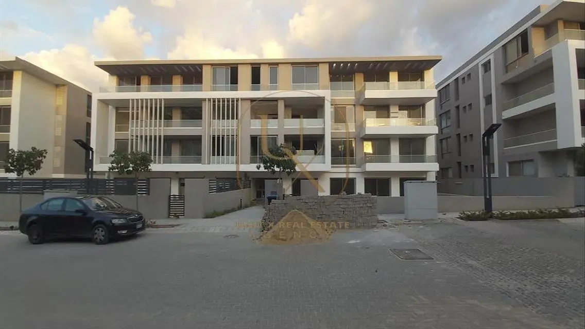Luxury Apartment in Q-North with Spacious Layout