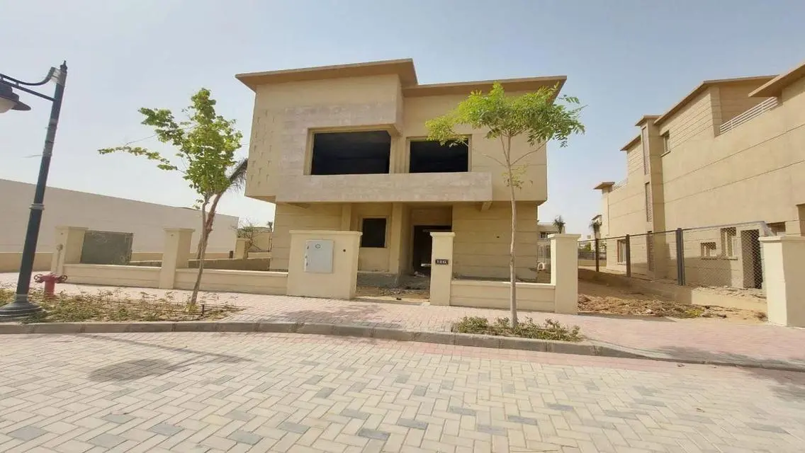 Luxurious Villa for Sale with Stunning Views