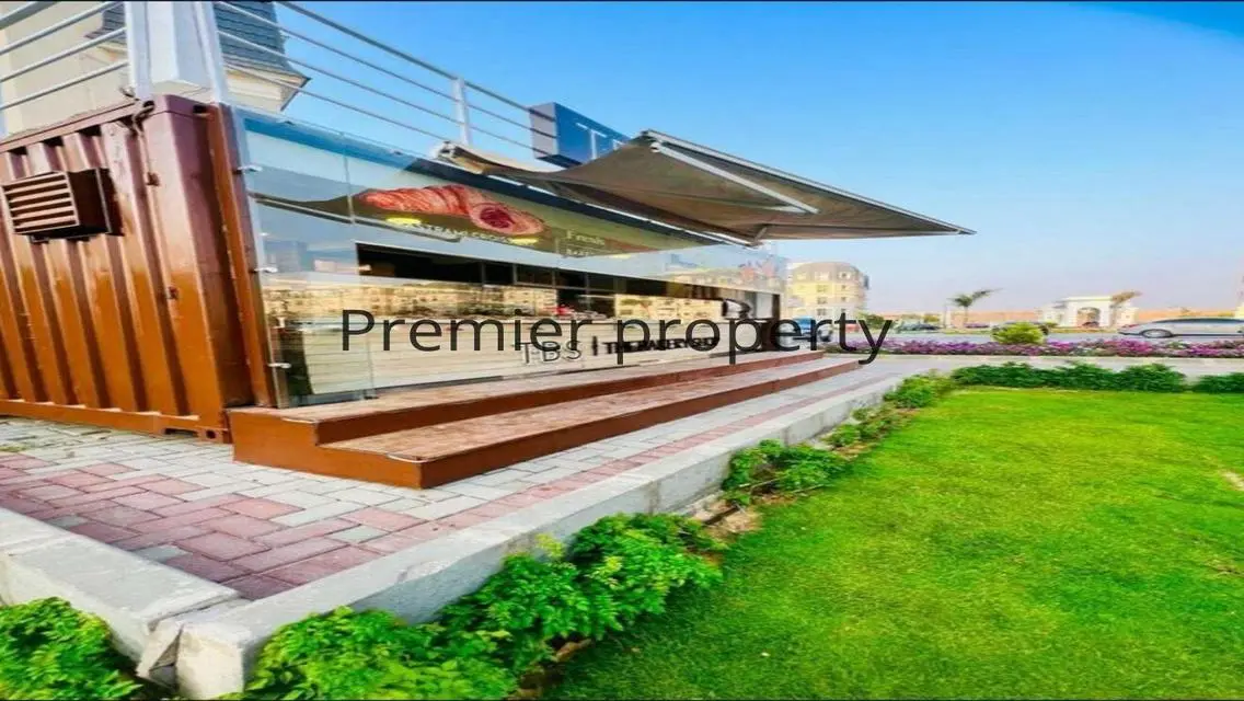 Luxurious Villa with Spacious Area and Stunning Views