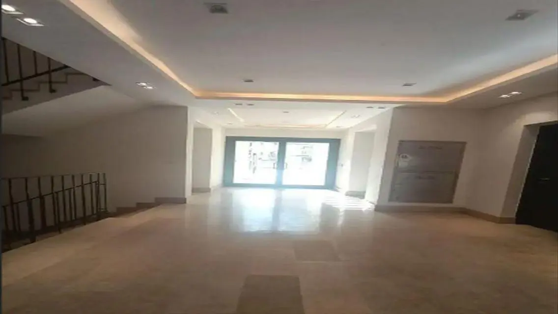 شقة فاخرة بمساحة واسعة بسعر مغري